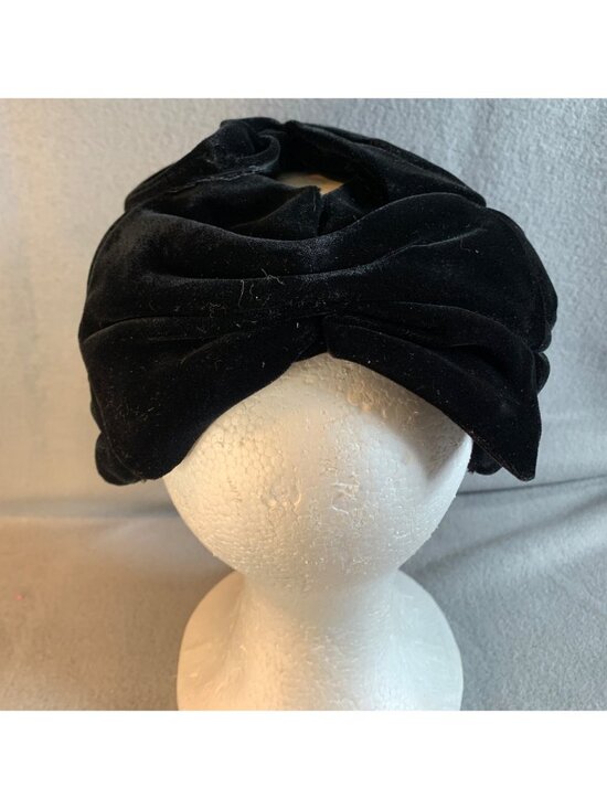 Vintage Black Velvet Womens Pillbox Hat With Layered Pleats Classic Chic Ladies main image 5
